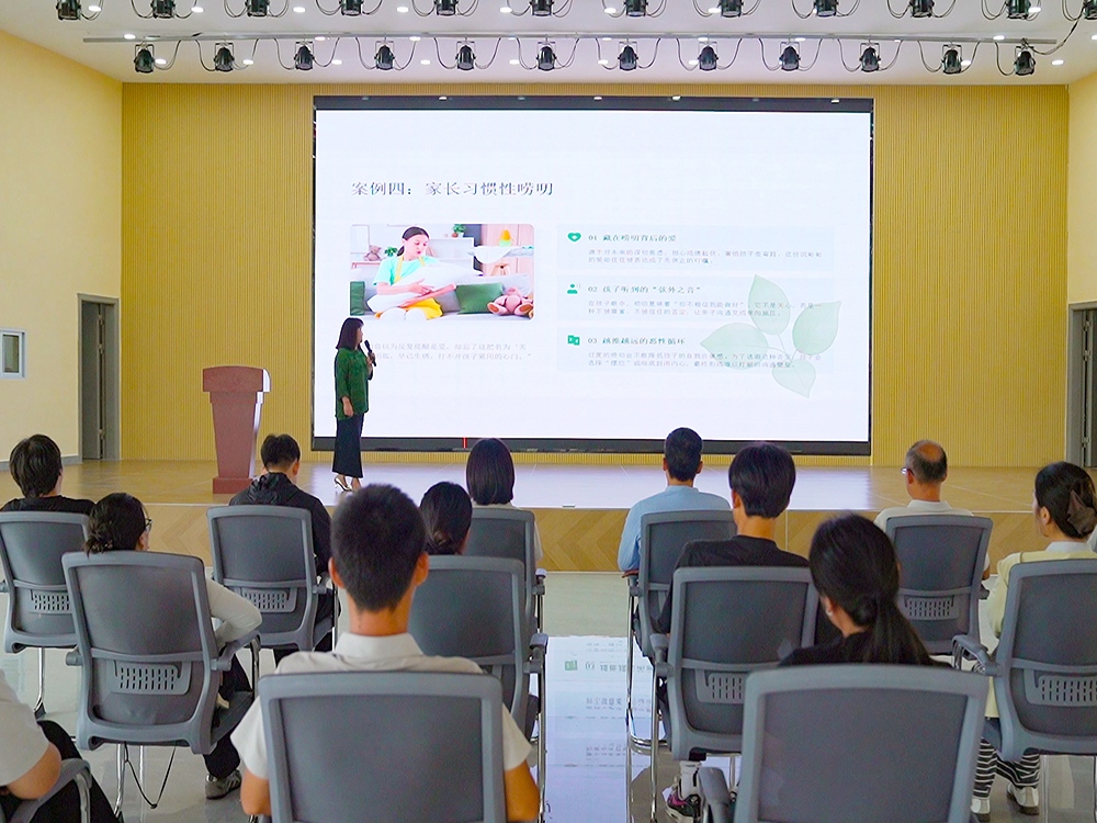 恩施孩子厌学管教中心怎么联系？本地寄宿素质培育机构挑选指南
